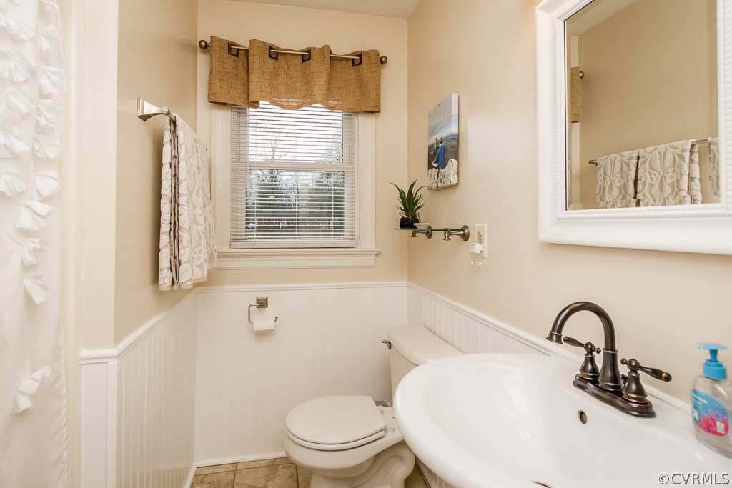 100 Riva Ridge Circle Sandston, VA 23150 - Photo 18 of 33 Updated full bath