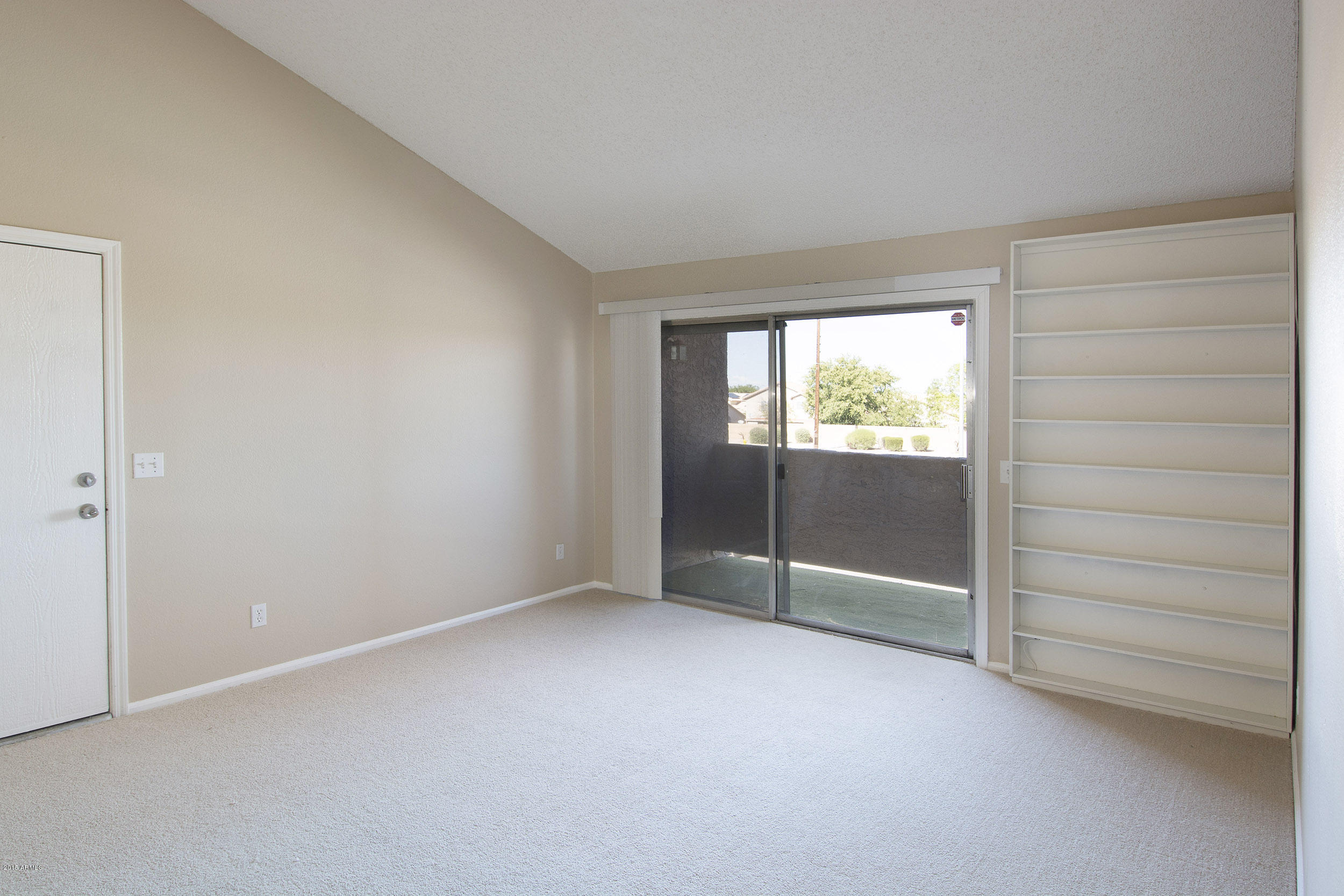 623 West Guadalupe Road, Unit 295 Mesa, AZ 85210 - Photo 5 of 20 DSC_2145