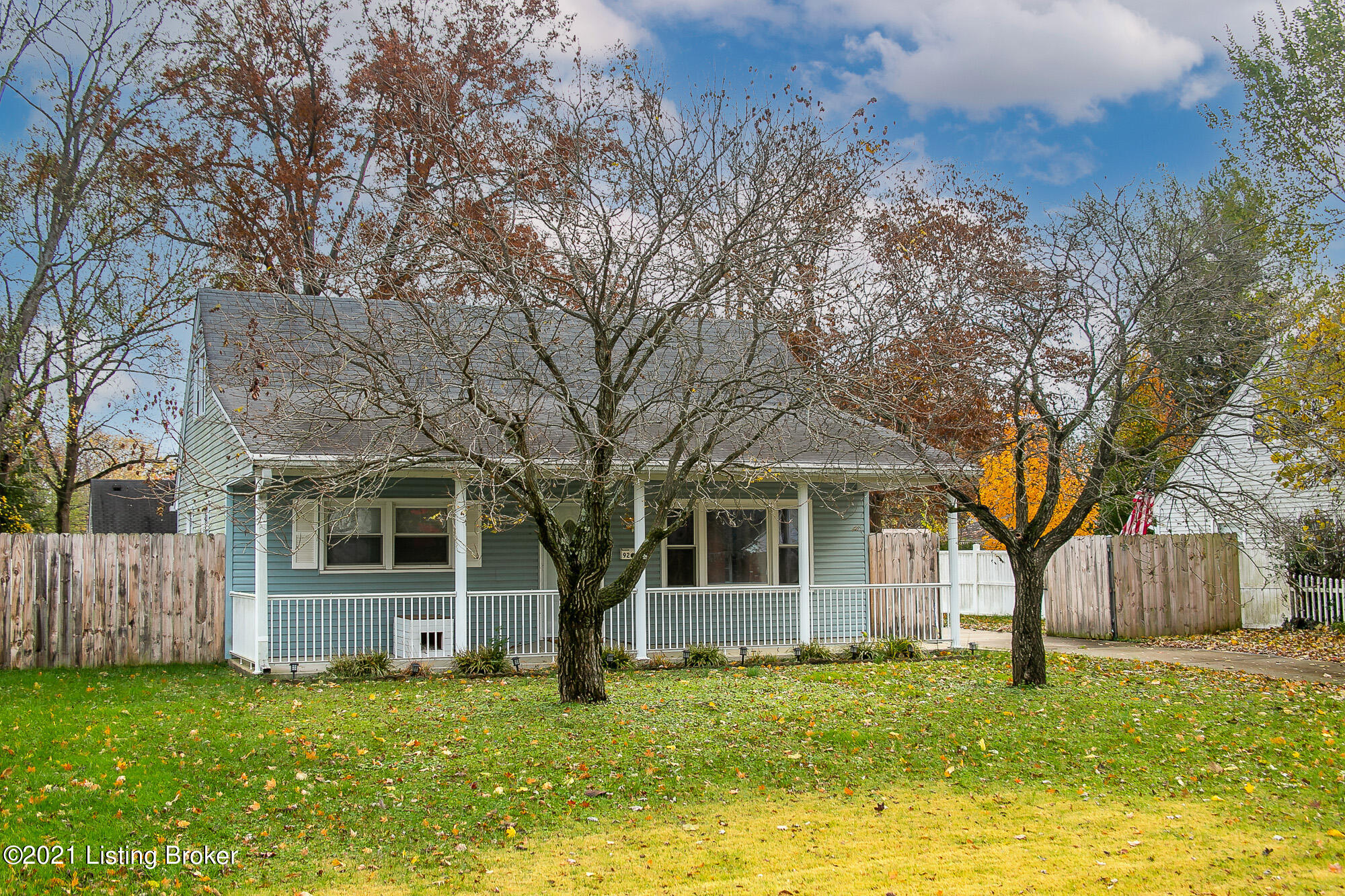9217 Cornflower Road Louisville, KY 40272 - Photo 25 of 26 9217 Cornflower Rd-4