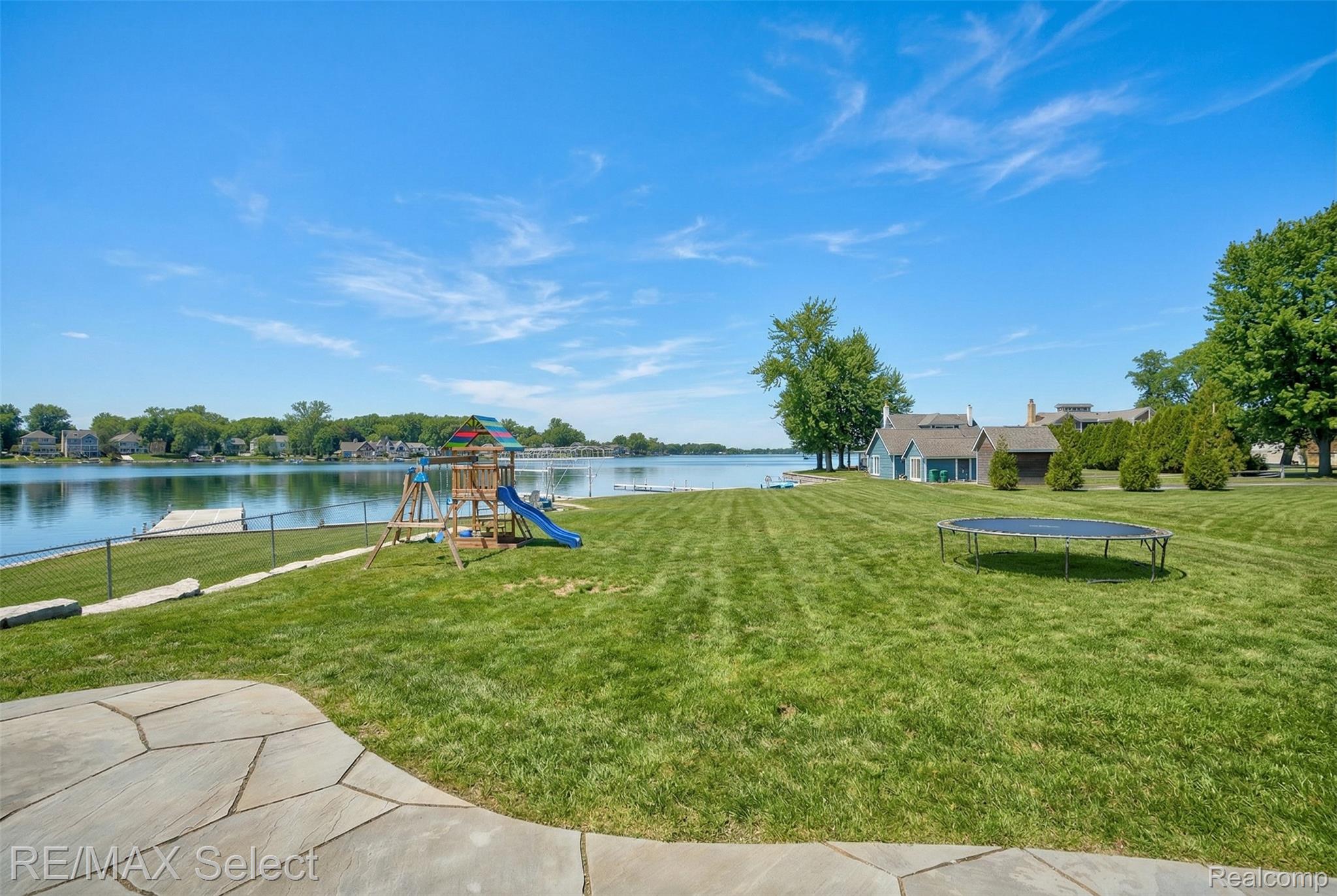 2208 Grove Park Road Fenton, MI 48430 - Photo 20 of 73 2208 Grove Park Rd 027.jpg