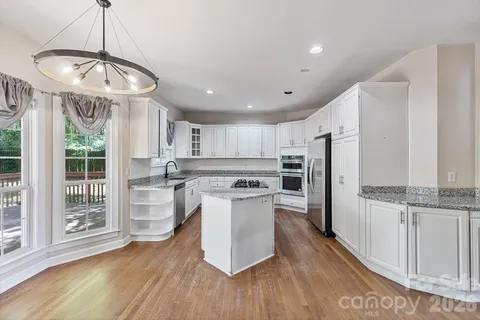 $500,000 | 9111 Brocklehurst Lane, Charlotte, NC 28215