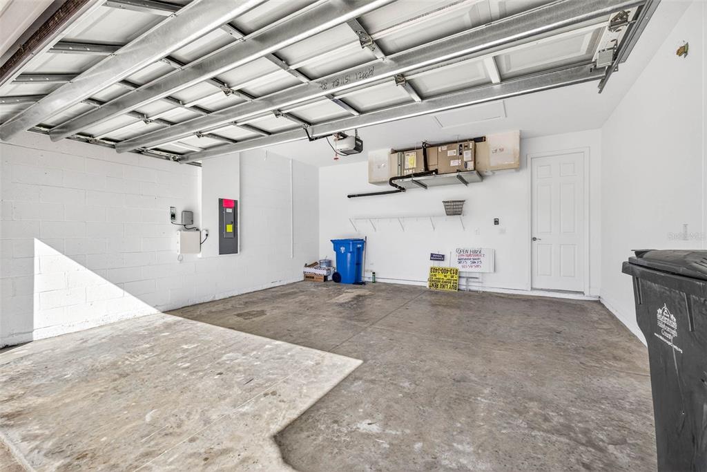 6394 Roadstead Court Apollo Beach, FL 33572 - Photo 31 of 49 a view of a garage