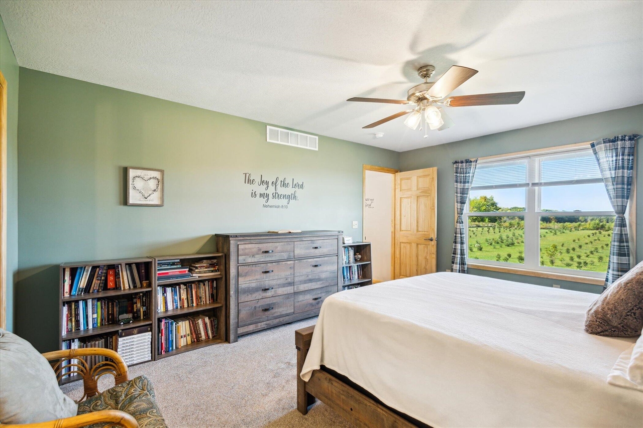2434 South Cochran Road Charlotte, MI 48813 - Photo 16 of 65 Gallery Image 16