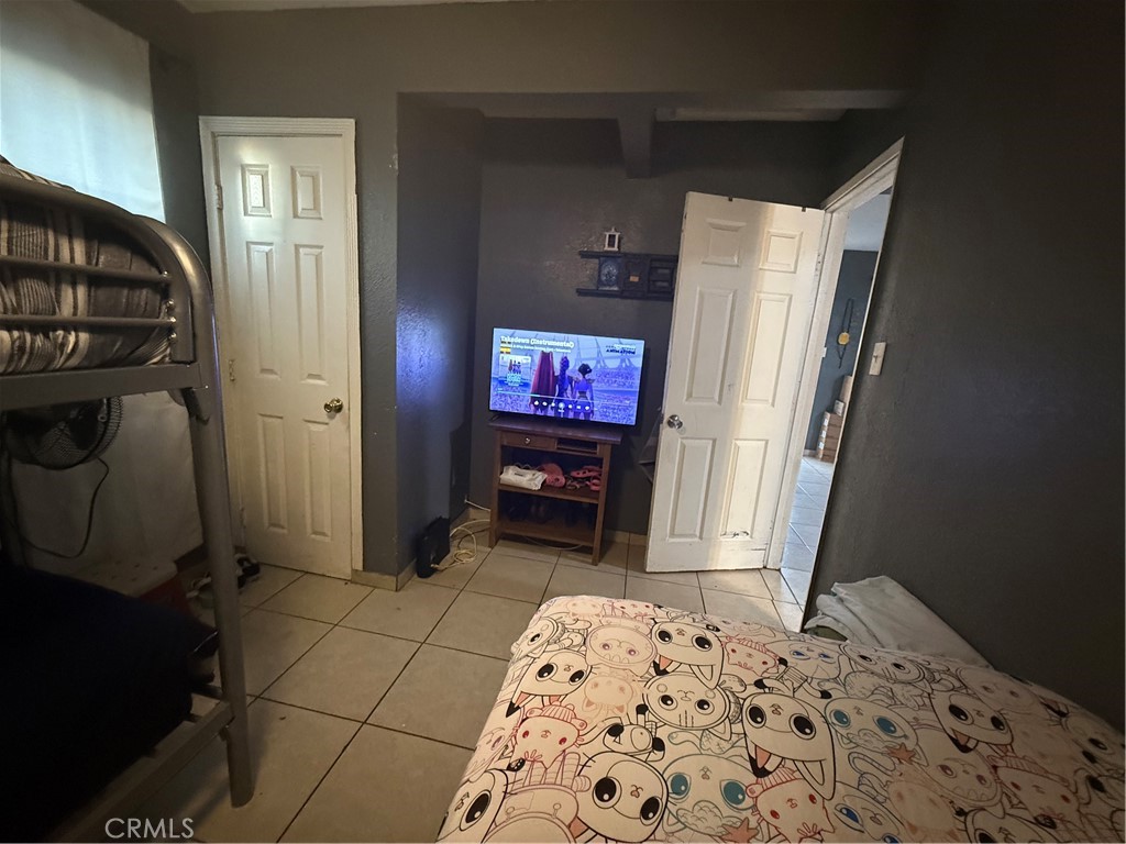 26079 East 9th Street Highland, CA 92410 - Photo 7 of 15