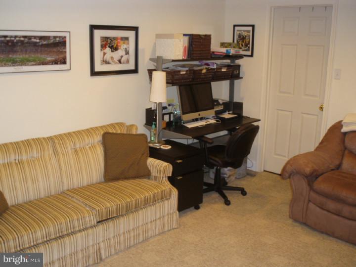 332 Scola Road Brookhaven, PA 19015 - Photo 10 of 12 Family Room