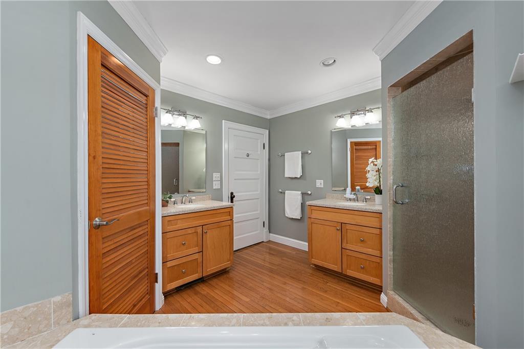 215 Park Road Carnegie, PA 15106 - Photo 19 of 25 Gallery Image 19