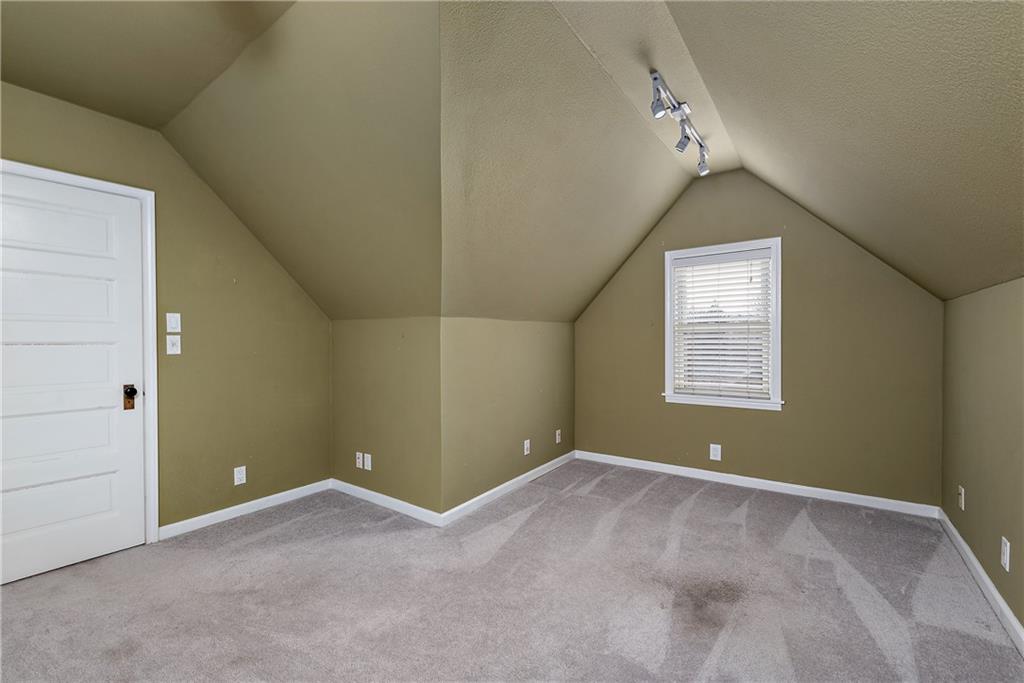215 Park Road Carnegie, PA 15106 - Photo 23 of 25 Gallery Image 23