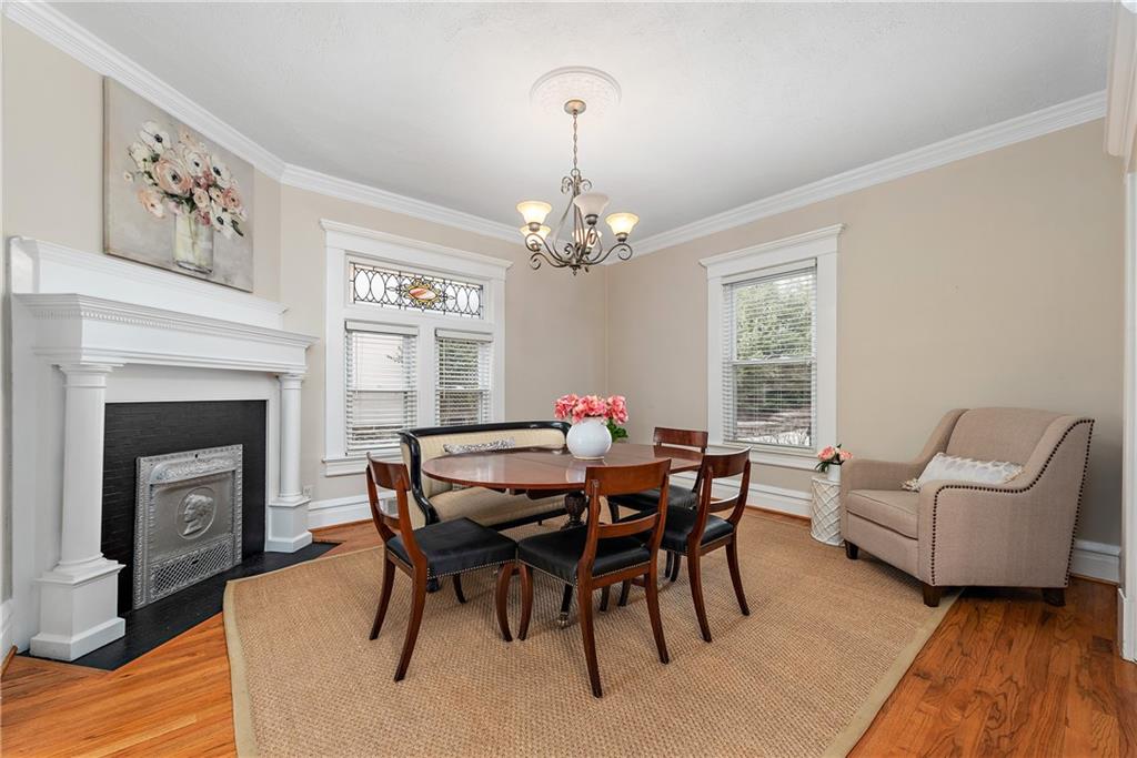 215 Park Road Carnegie, PA 15106 - Photo 6 of 25 Gallery Image 6
