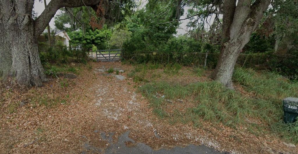 9501 Williams Road Seffner, FL 33584 - Photo 3 of 4
