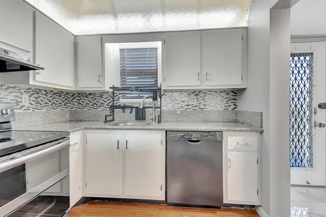 $215,000 | 9300 Southwest 8th Street, Unit 303, Boca Raton, FL 33428