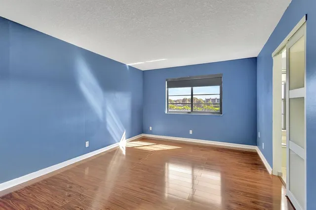 $215,000 | 9300 Southwest 8th Street, Unit 303, Boca Raton, FL 33428