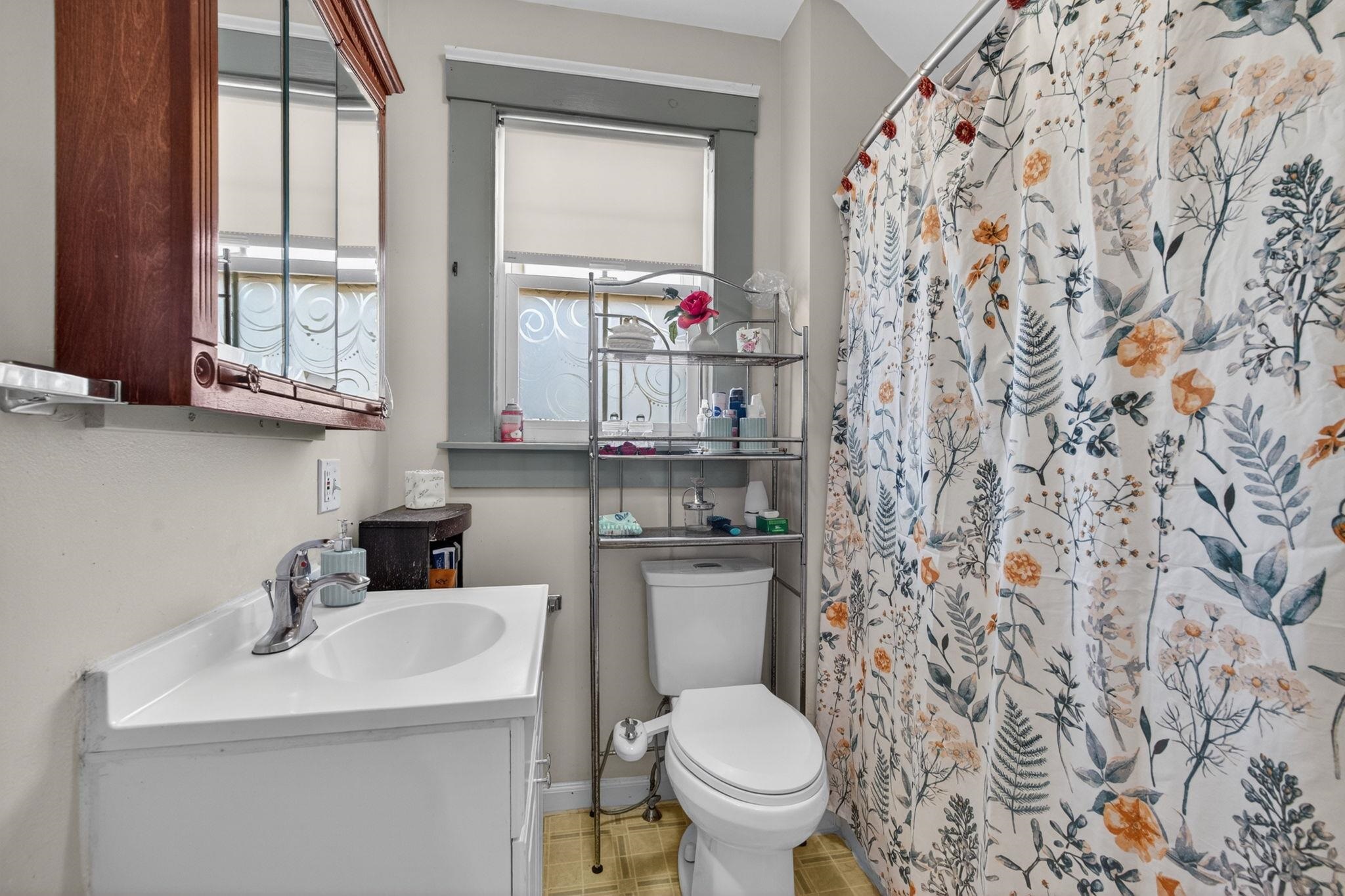 17 Academy Street Rochester, NH 03867 - Photo 20 of 38