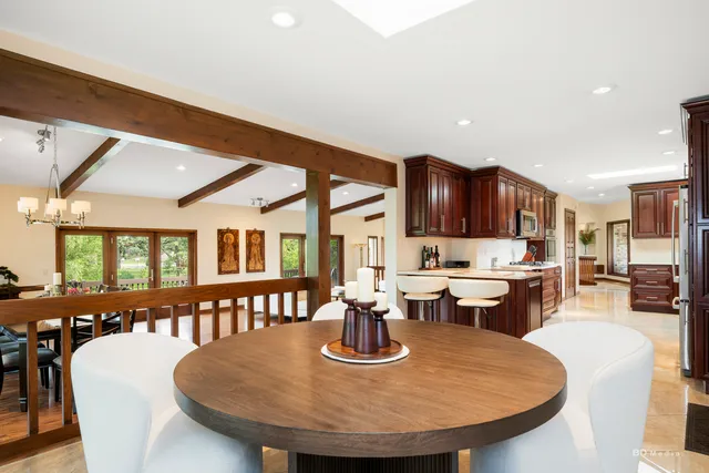 $1,099,000 | 7 Bell Oak Lane, Lemont, IL 60439