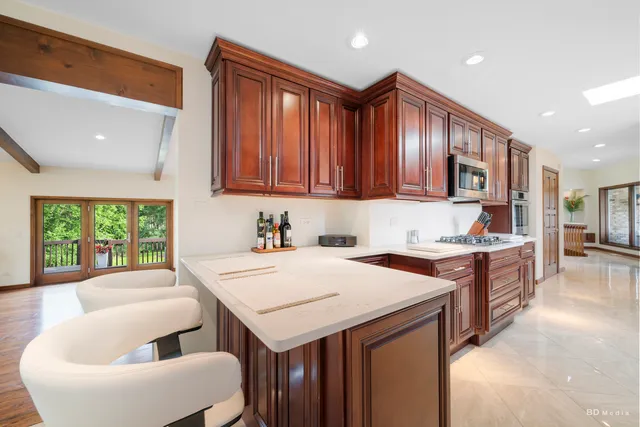 $1,099,000 | 7 Bell Oak Lane, Lemont, IL 60439