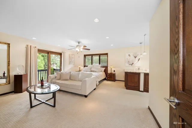 $1,099,000 | 7 Bell Oak Lane, Lemont, IL 60439