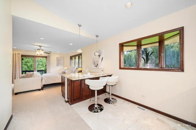 $1,099,000 | 7 Bell Oak Lane, Lemont, IL 60439