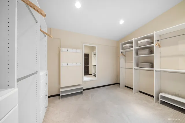 $1,099,000 | 7 Bell Oak Lane, Lemont, IL 60439