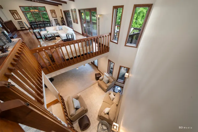 $1,099,000 | 7 Bell Oak Lane, Lemont, IL 60439