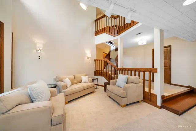 $1,099,000 | 7 Bell Oak Lane, Lemont, IL 60439