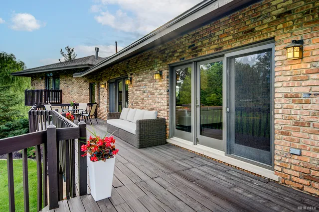 $1,099,000 | 7 Bell Oak Lane, Lemont, IL 60439