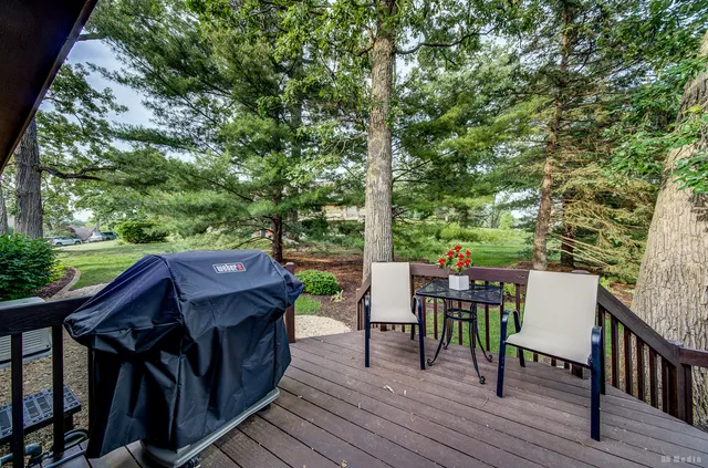 $1,099,000 | 7 Bell Oak Lane, Lemont, IL 60439