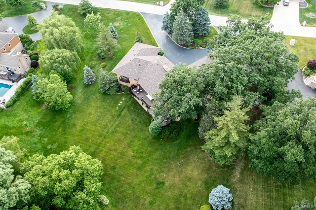 $1,099,000 | 7 Bell Oak Lane, Lemont, IL 60439