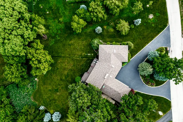 $1,099,000 | 7 Bell Oak Lane, Lemont, IL 60439