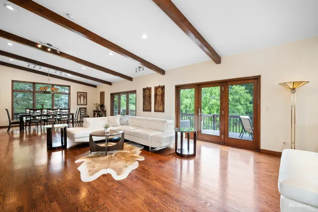 $1,099,000 | 7 Bell Oak Lane, Lemont, IL 60439