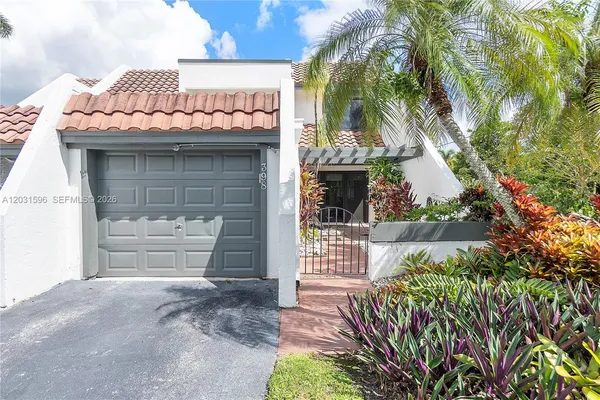 $3,500 | 398 Fern Drive, Unit 106, Weston, FL 33326