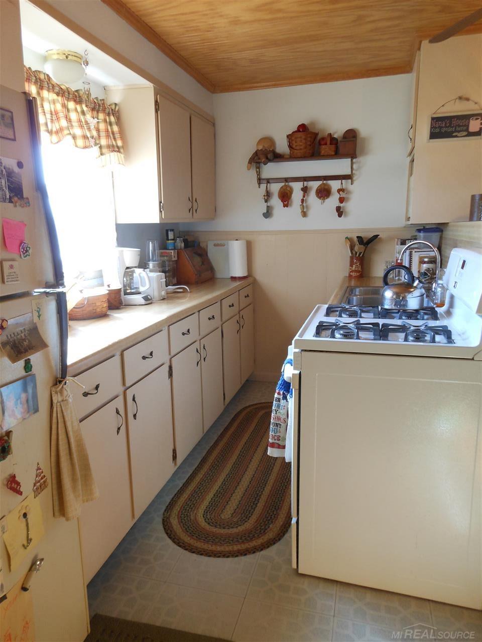 2701 South State Road Applegate, MI 48401 - Photo 17 of 37