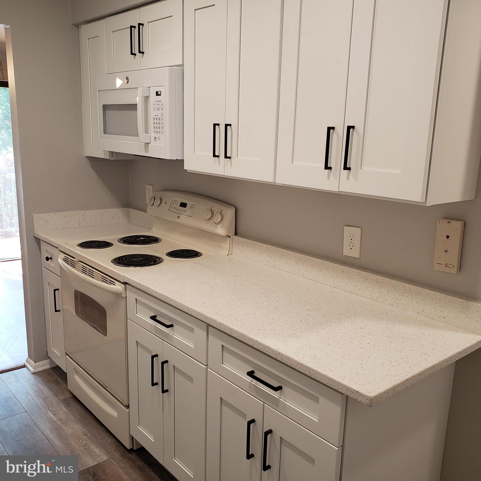 102 B Cypress Point Circle Mount Laurel, NJ 08054 - Photo 8 of 20 White quartz countertops