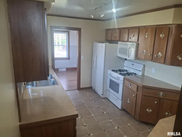 $89,900 | 515 Walnut Street, Varna, IL 61375
