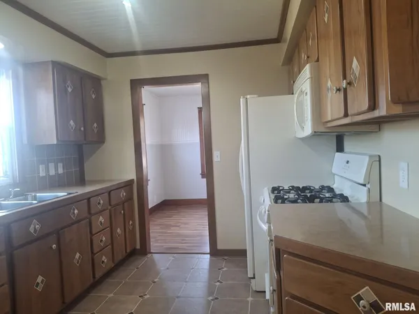 $89,900 | 515 Walnut Street, Varna, IL 61375
