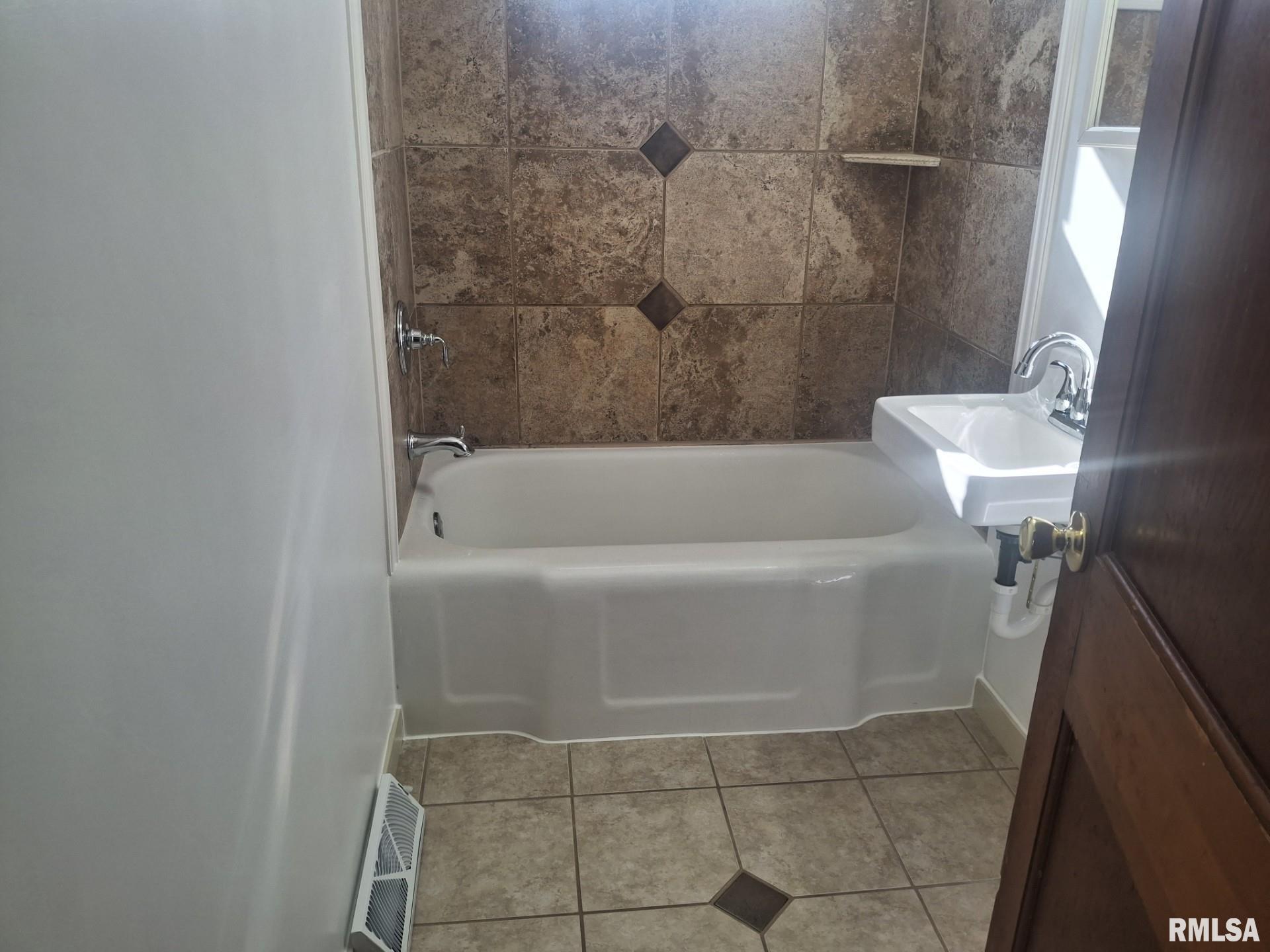 515 Walnut Street Varna, IL 61375 - Photo 19 of 36