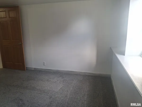 $89,900 | 515 Walnut Street, Varna, IL 61375