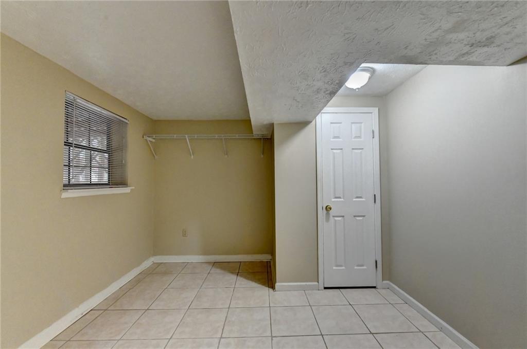 2484 Rhoanoke Drive Duluth, GA 30096 - Photo 33 of 43