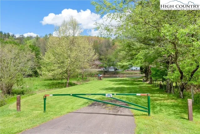 $799,900 | 120 Twin Bridges Circle, Fleetwood, NC 28626