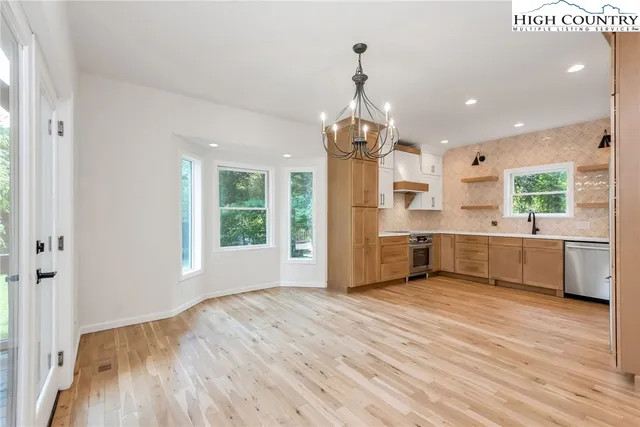 $799,900 | 120 Twin Bridges Circle, Fleetwood, NC 28626