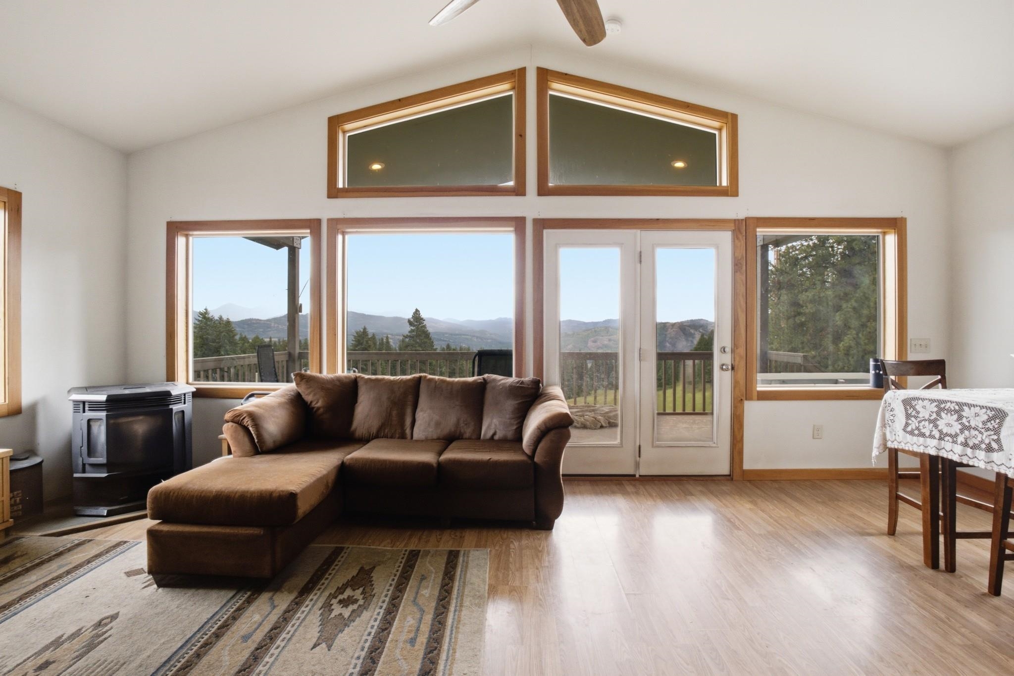 292 Knob Hl E Road Republic, WA 99166 - Photo 12 of 24