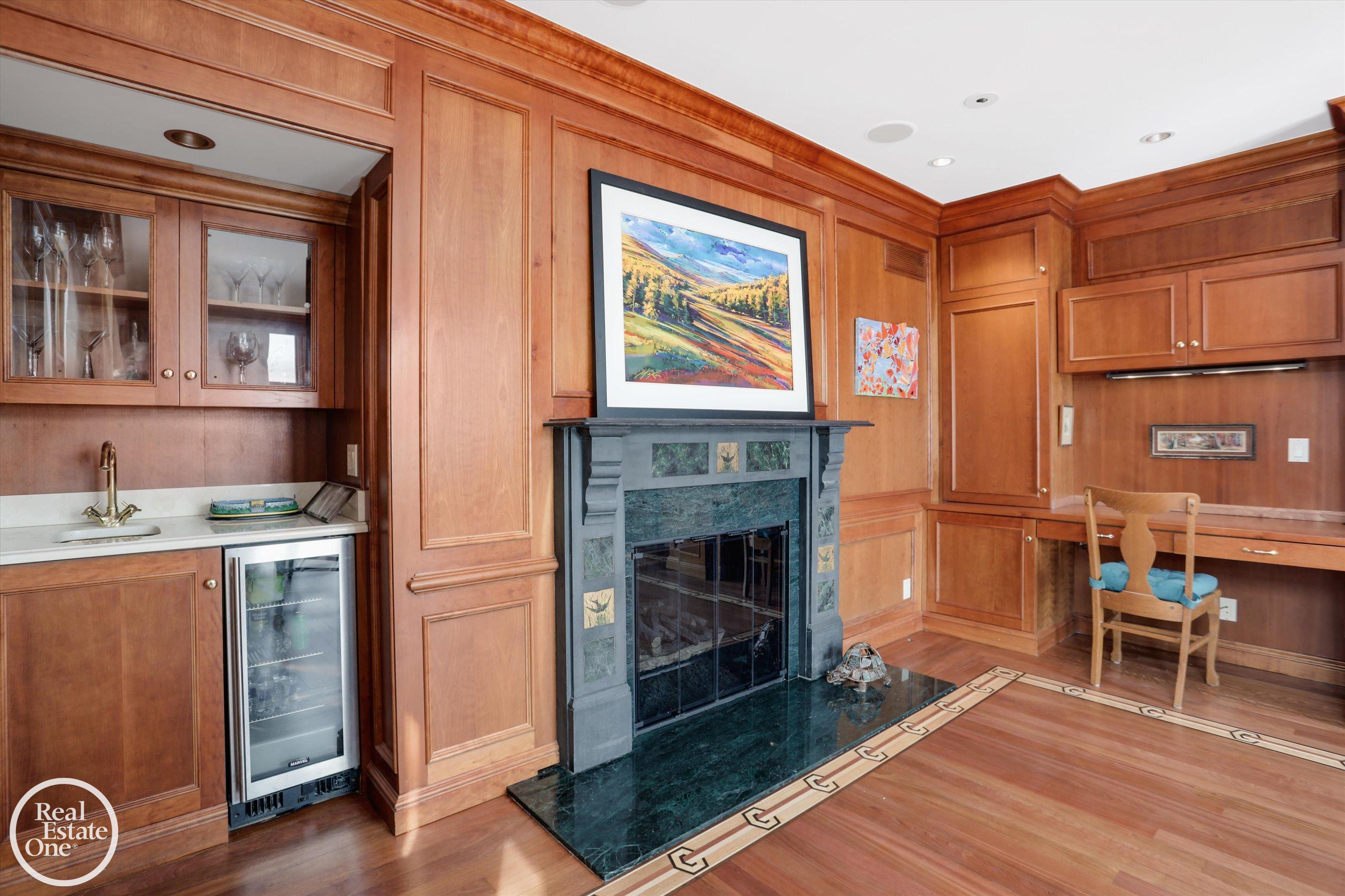 583 Lake Shore Road Grosse Pointe Shores, MI 48236 - Photo 17 of 92