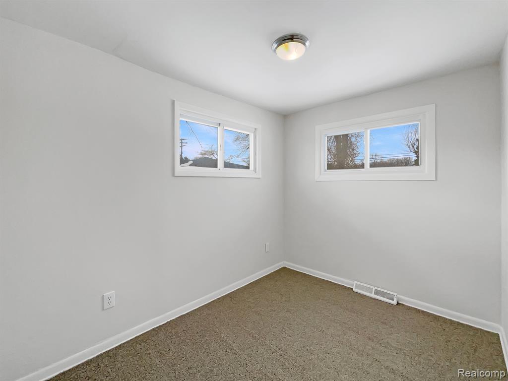 11340 Delano Street Romulus, MI 48174 - Photo 5 of 20