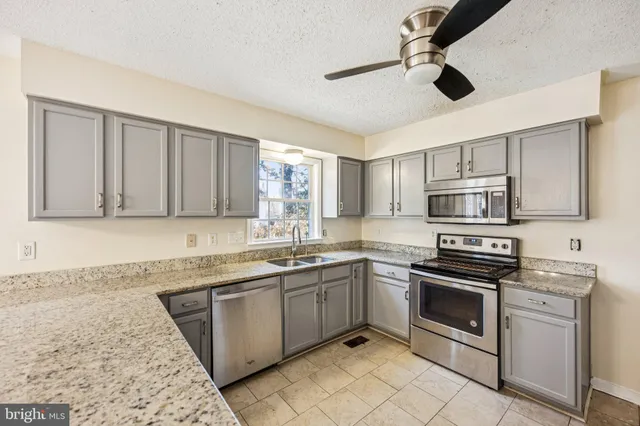 $371,000 | 1706 Hounds Way, Henrico, VA 23231