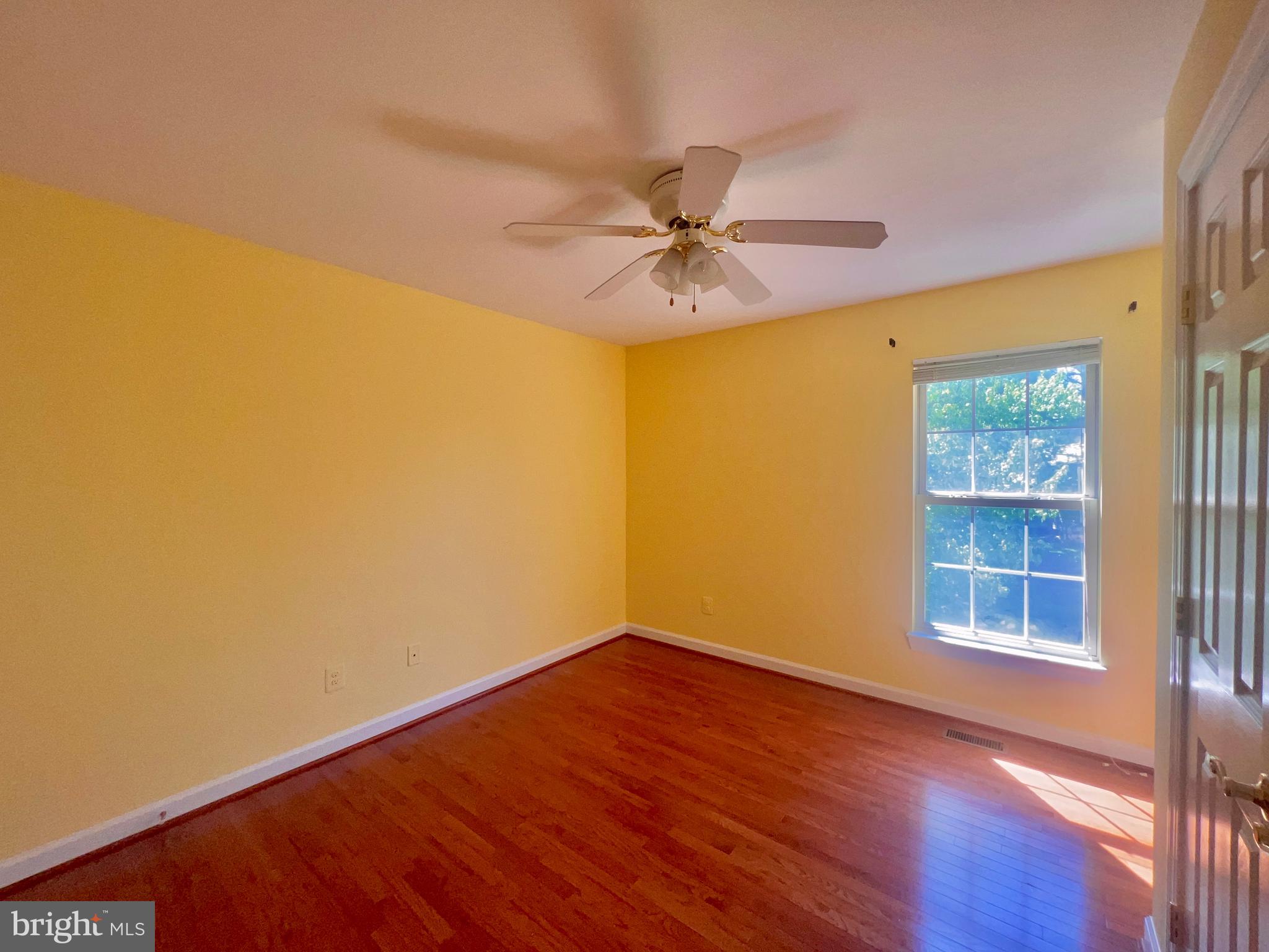 21295 Fultonham Circle Ashburn, VA 20147 - Photo 23 of 33