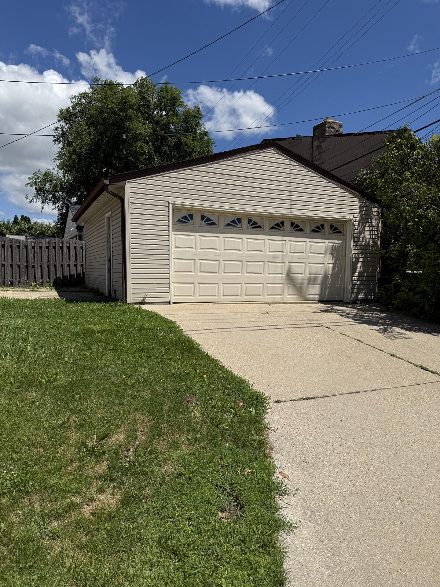 836 South 109th Street Milwaukee, WI 53214 - Photo 4 of 14 836S109thStreet_69713_4