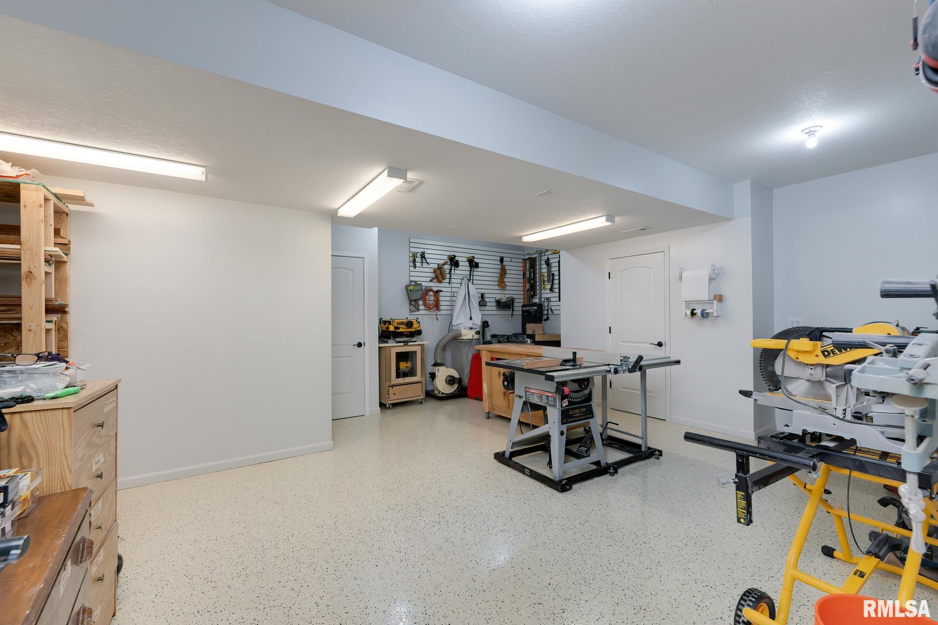6696 Eagle Ridge Road Bettendorf, IA 52722 - Photo 41 of 50 Gallery Image 41