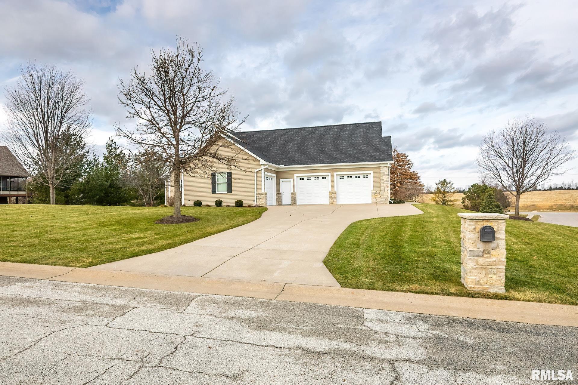 6696 Eagle Ridge Road Bettendorf, IA 52722 - Photo 5 of 50 Gallery Image 5