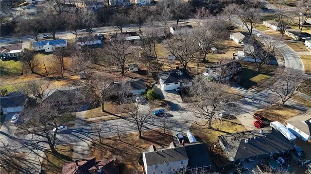 $425,000 | 2630 Seminole Drive, Kansas City, MO 64116