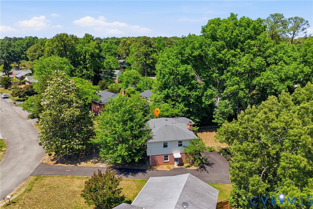 8210 Ireton Road Henrico, VA 23228 - Photo 33 of 36 an aerial view of a house with a yard and garden