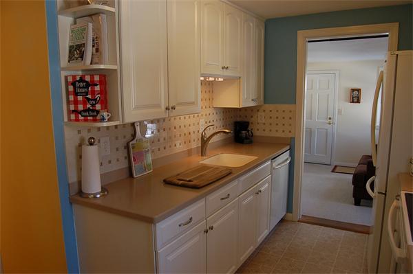 32 Carroll Road Woburn, MA 01801 - Photo 6 of 13