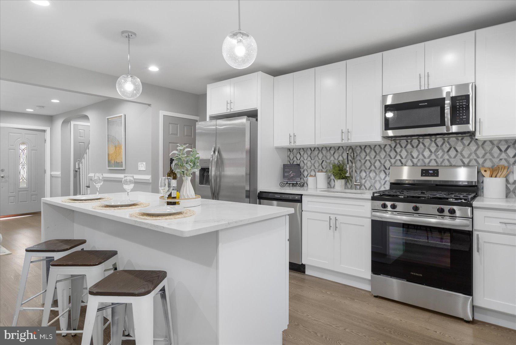 1002 Kevin Road Baltimore, MD 21229 - Photo 5 of 40